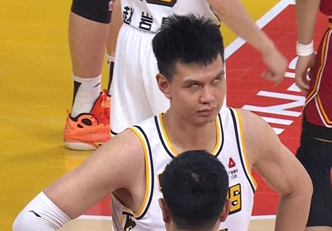 cba的球迷环境也太离谱了的简单介绍